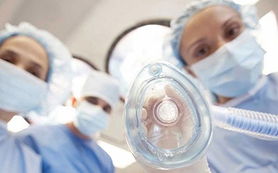 Padrões internacionais de anestesia atualizados em parceria com a OMS