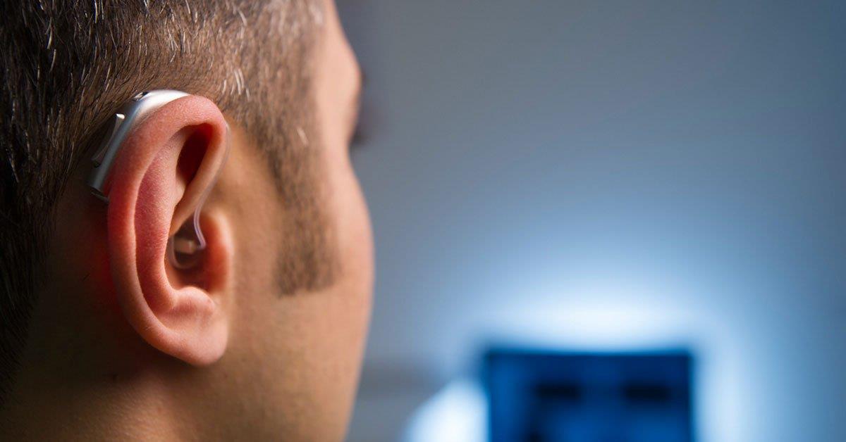 Pessoas com problemas de audição têm mais risco de sofrer acidentes