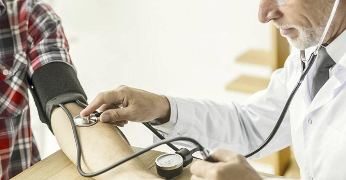 Políticas antitabaco associadas a pressão arterial sistólica mais baixa