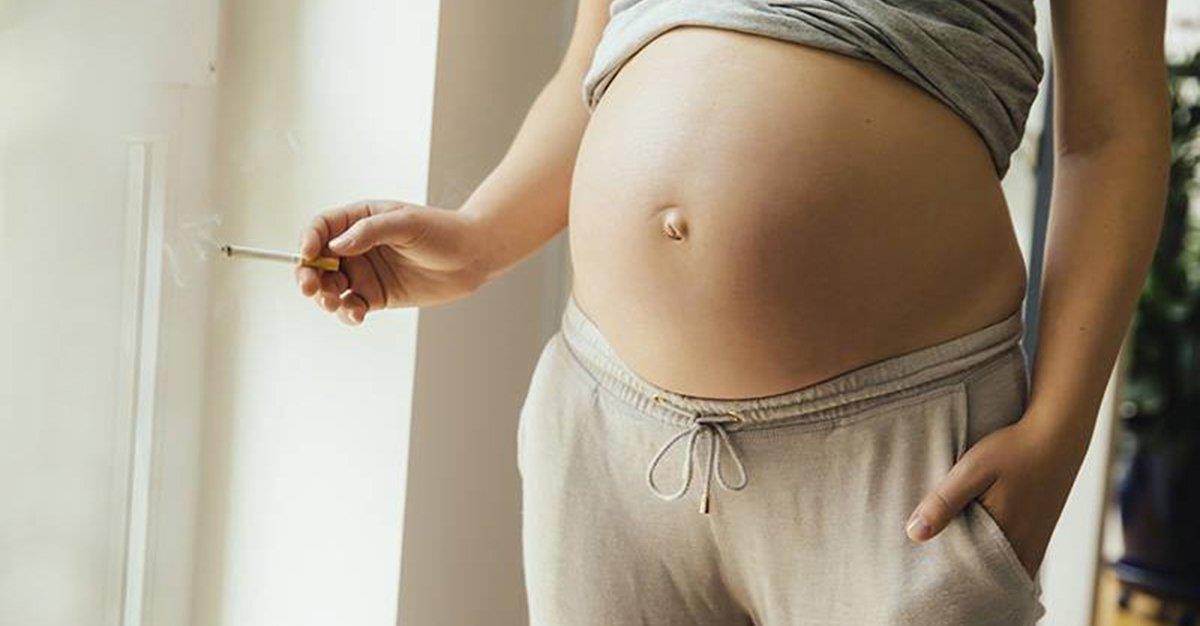 Deixar de fumar durante a gravidez diminui risco de parto prematuro