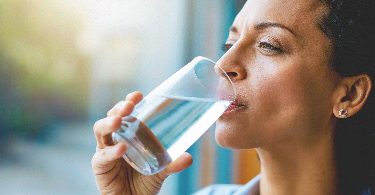 HIDRATAÇÃO - Estratégias para beber mais água