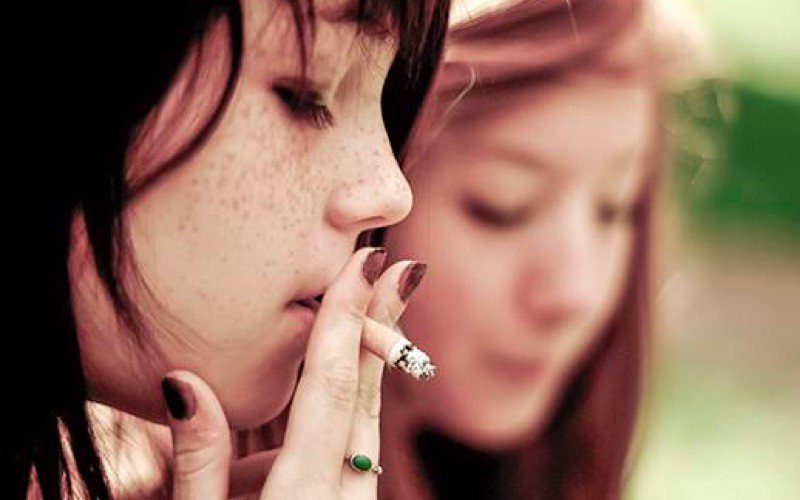 Portugueses fumam mais e cada vez Mais Cedo