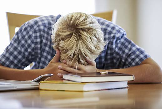 Adolescentes privados de sono têm mais dificuldade em lidar com stress
