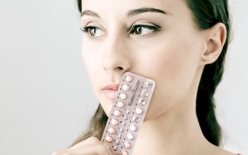 Contracetivos orais reduzem bem-estar geral de mulheres saudáveis