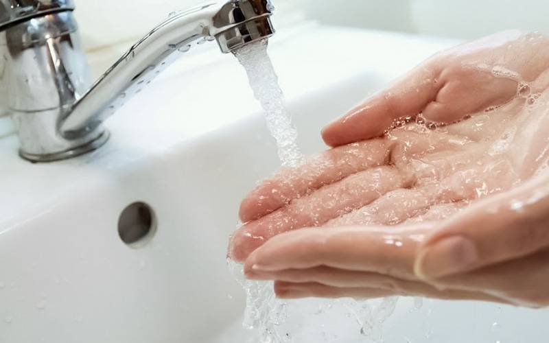 Temperatura da água não influencia higiene eficaz das mãos