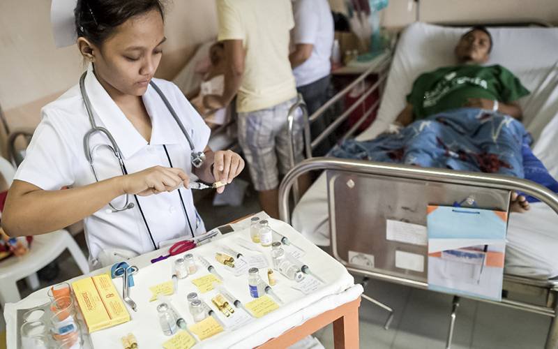 700 mil filipinos tomaram vacina da dengue que pode agravar doença