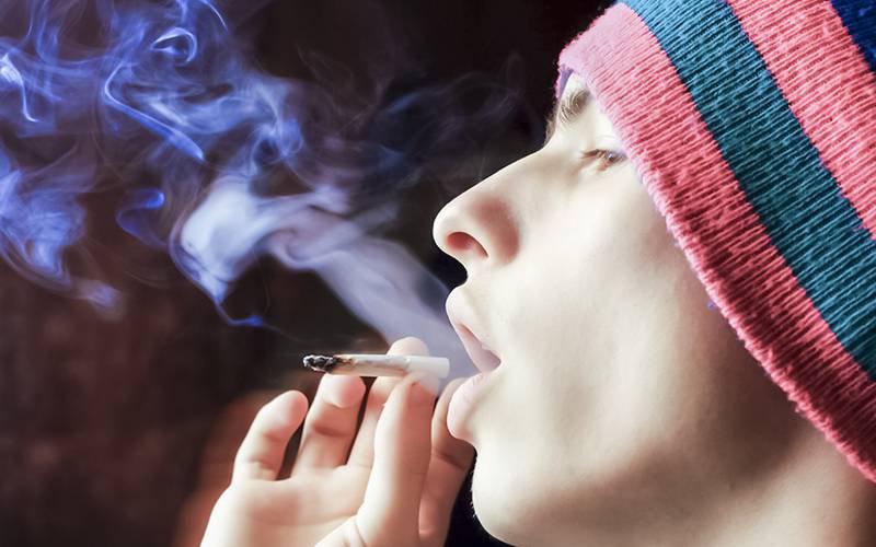 Jovens mais vulneráveis aos efeitos da cannabis