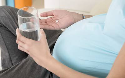 Toma de analgésicos na gravidez pode afetar fertilidade do bebé