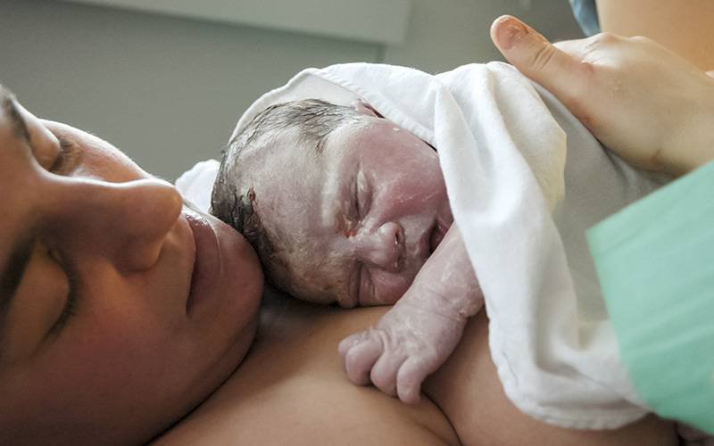80 milhões de bebés não são amamentados na primeira hora pós-parto