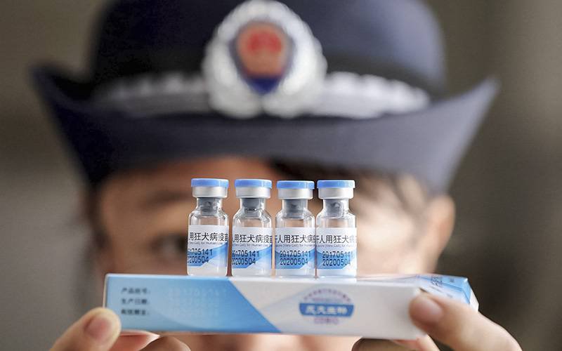Farmacêutica acusada de adulterar vacinas manteve prática desde 2014
