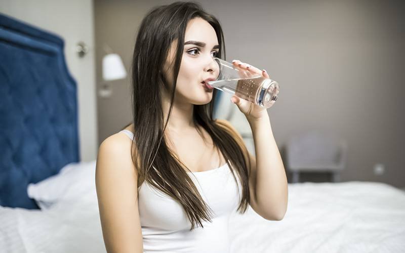 Beber mais água reduz probabilidade de infeções na bexiga