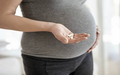Uso de analgésicos durante a gravidez pode antecipar puberdade