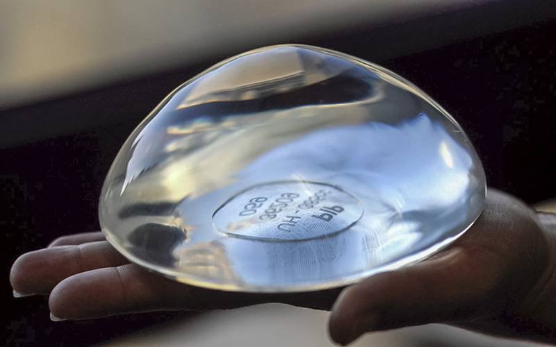 França vai reavaliar segurança de implantes mamárias em 2019
