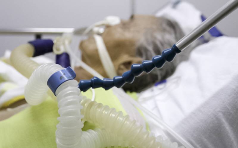 Um terço dos idosos morre após intubação realizada na urgência