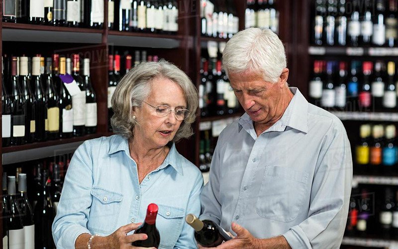 Beber álcool moderadamente não é prejudicial para idosos com IC