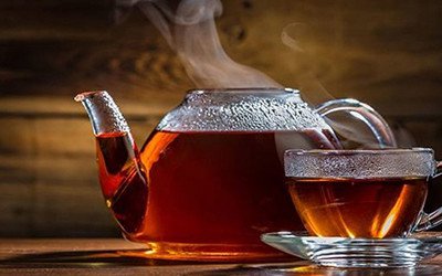 Beber café e chá demasiado quentes pode causar vários tipos de cancro