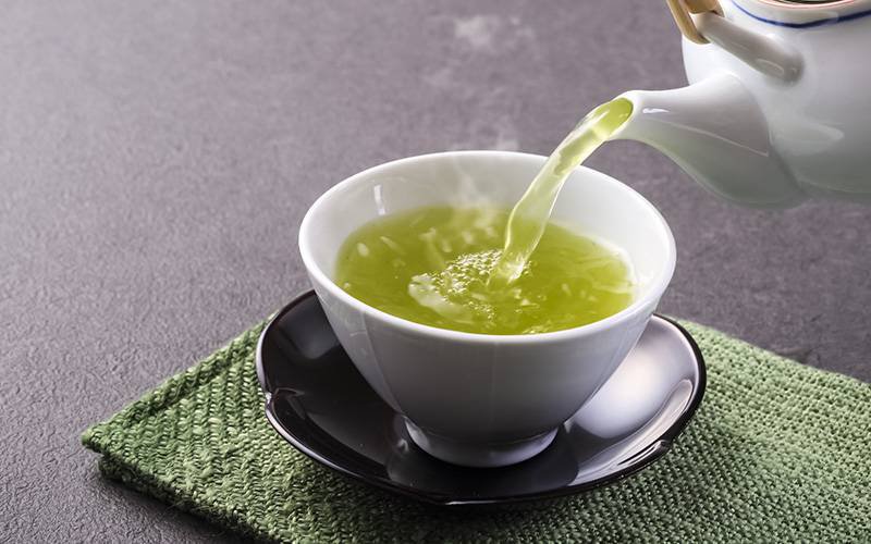 Chá verde beneficia mulheres com excesso de peso