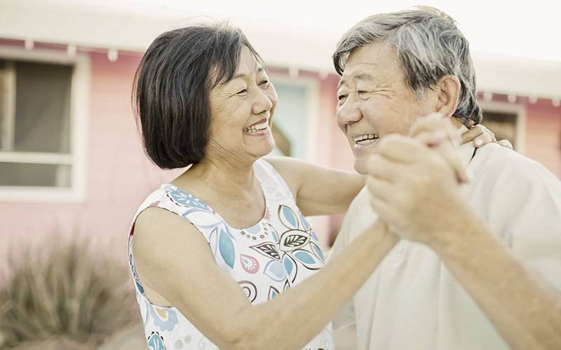 Dança reduz incapacidade nas atividades diárias entre mulheres idosas