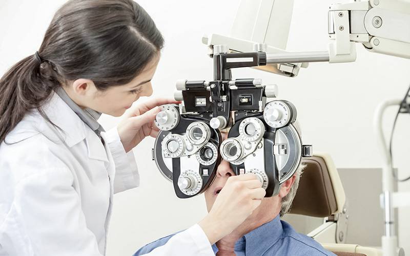 Espera por consulta de oftalmologia ronda seis meses