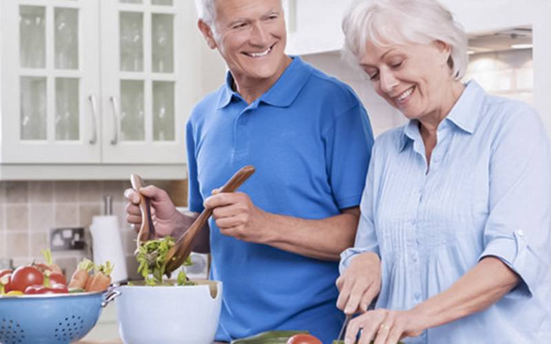 Dieta saudável ajuda homens mais velhos a manter função física