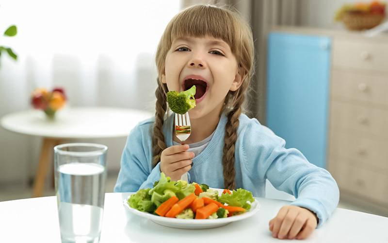 Dieta vegan não deve ser recomendada a crianças