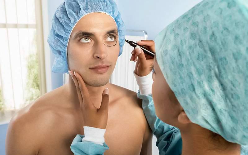 Cada vez mais homens recorrem a cirurgias estéticas