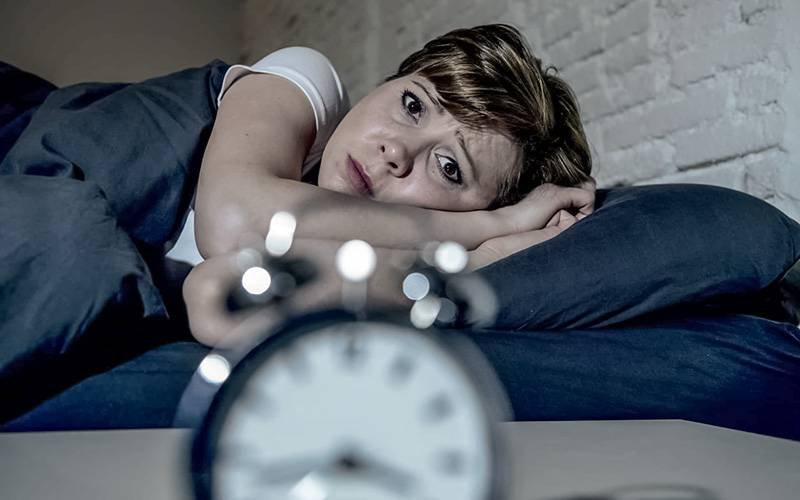 Maus hábitos de sono associados a nutrição deficitária