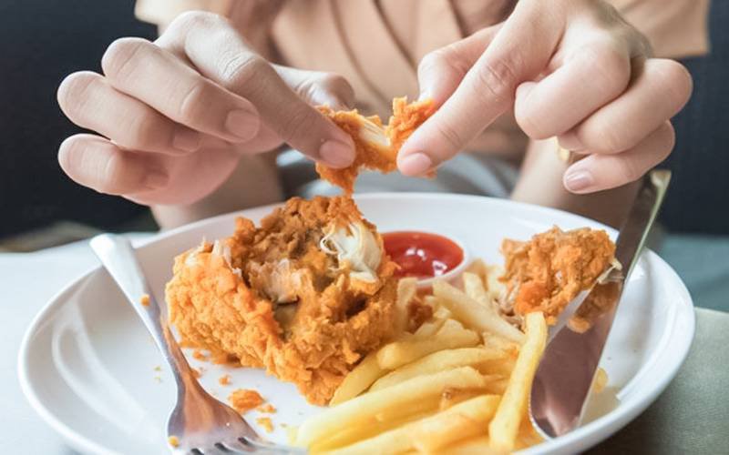Alimentos fritos aumentam risco de doenças cardiovasculares