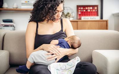 Amamentação ajuda recém-nascidos afetados pela violência pré-natal