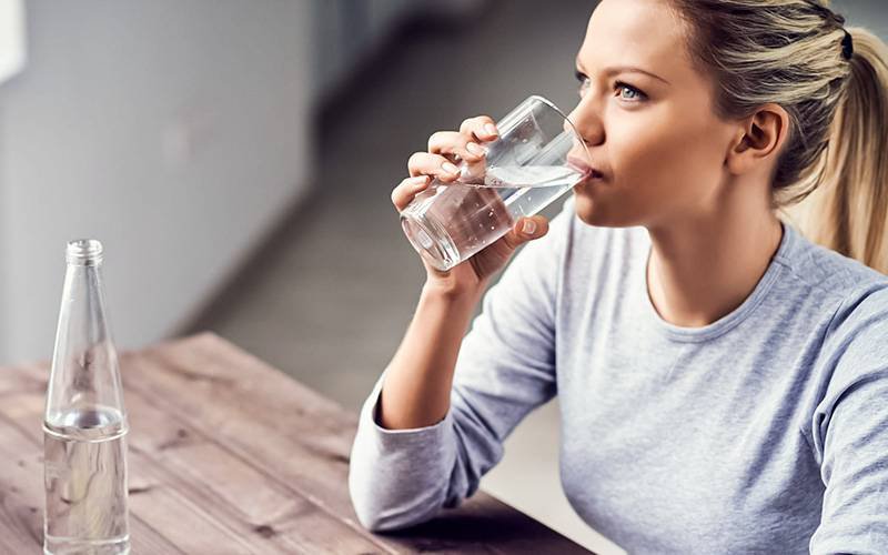 Hidratação é fundamental para uma dieta saudável