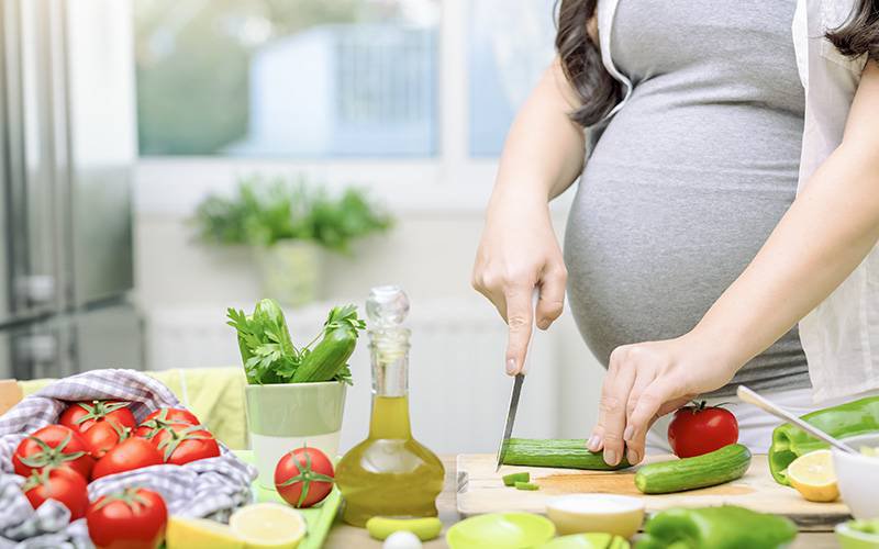 Resposta às dúvidas de pais sobre alimentação vegan na gravidez