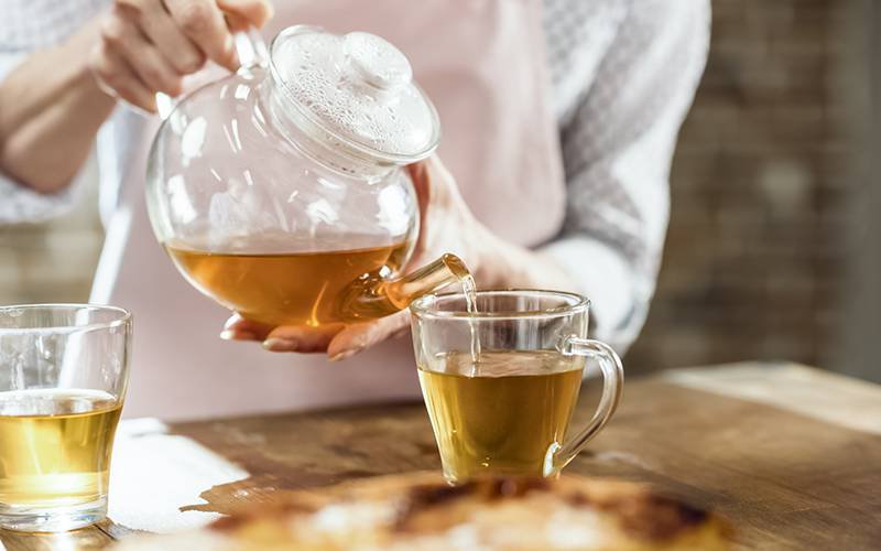 Consumo regular de chá modula eficiência cerebral