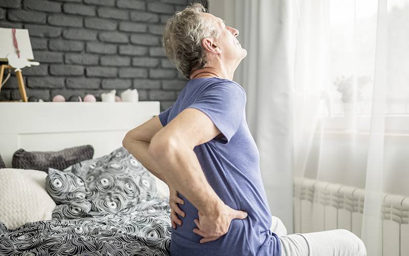 Desvalorizar a dor nas costas pode levar a incapacidade crónica