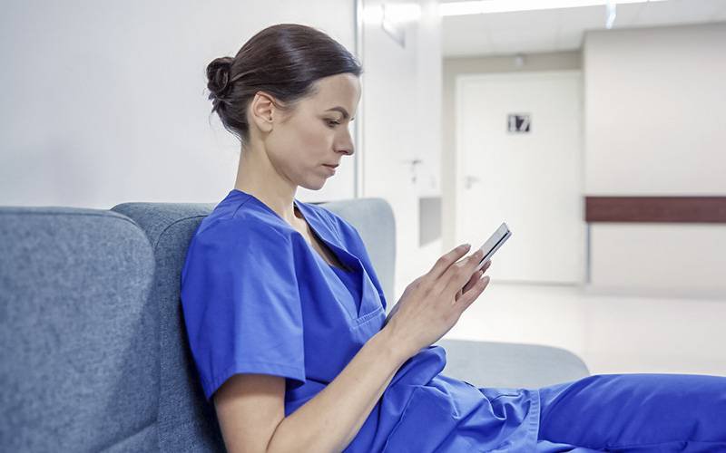 Uso de redes sociais prejudica atividade de enfermagem