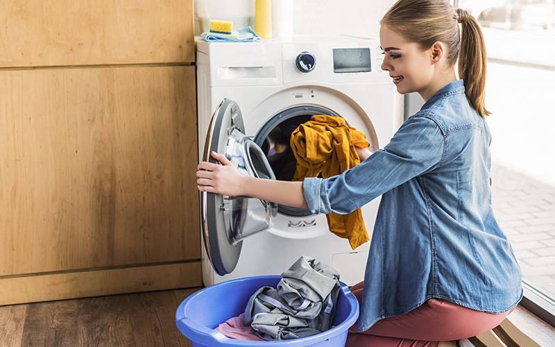 Máquina de lavar roupa pode ter bactérias perigosas