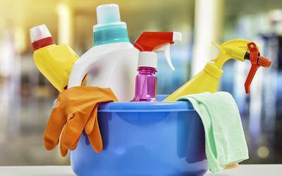 Produtos de limpeza podem causar danos irreversíveis à saúde