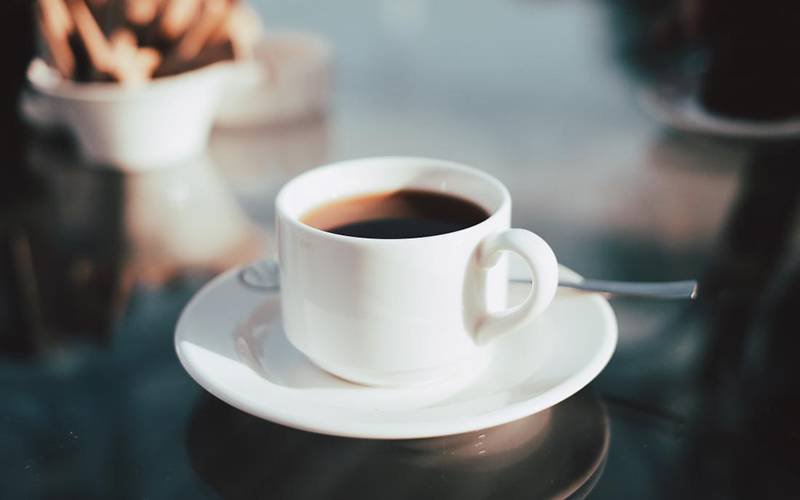 Cafeína pode compensar riscos causados por dietas pouco saudáveis