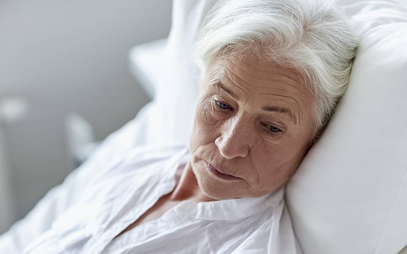 Hospitalizações podem acelerar declínio cognitivo em idosos