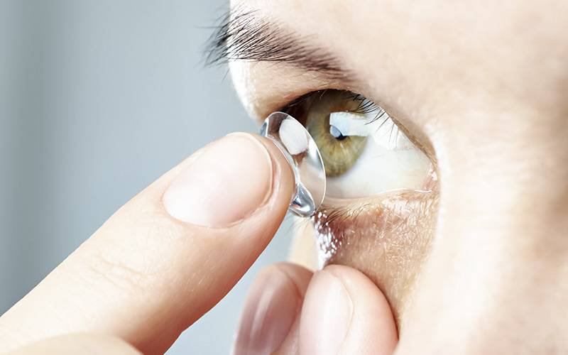 Novas lentes de contacto inteligentes previnem secura ocular