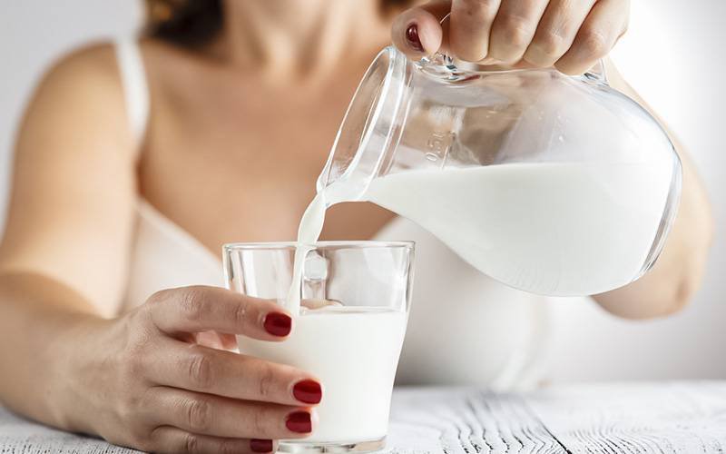 Ingestão de leite associada a risco aumentado de cancro da mama