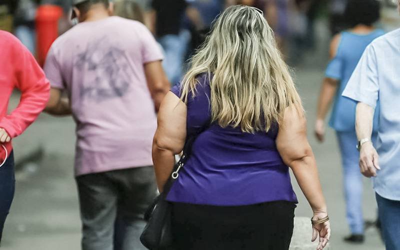 Obesidade na meia-idade associada a maior risco de Alzheimer