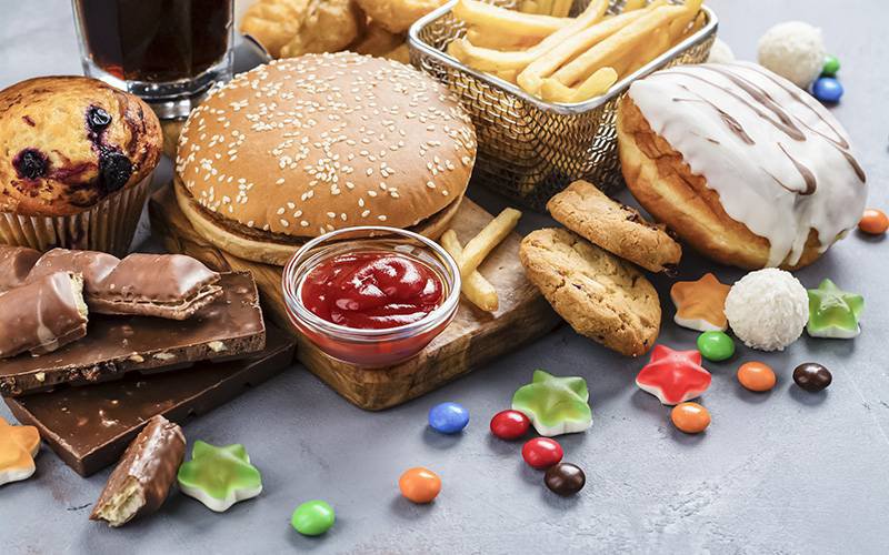 Alimentos processados viciam e contribuem para manter obesidade
