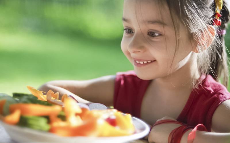 Alimentos ricos em nutrientes protegem sistema imunitário infantil