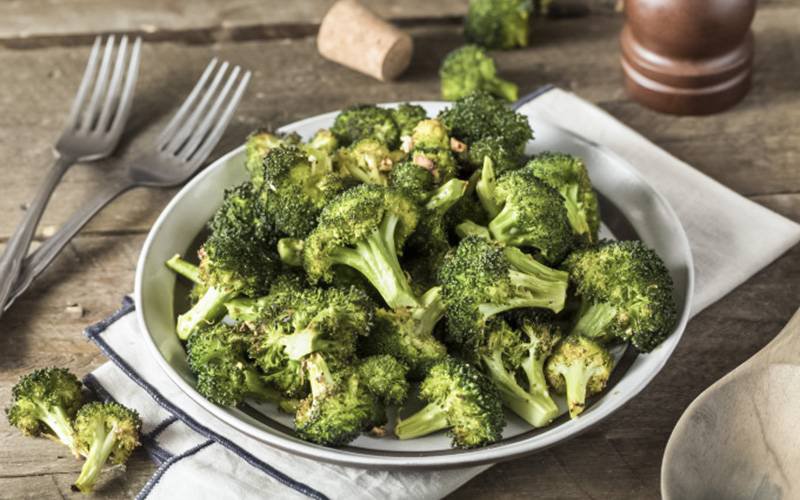 Brócolos são ricos em fibras solúveis e auxiliam sistema digestivo