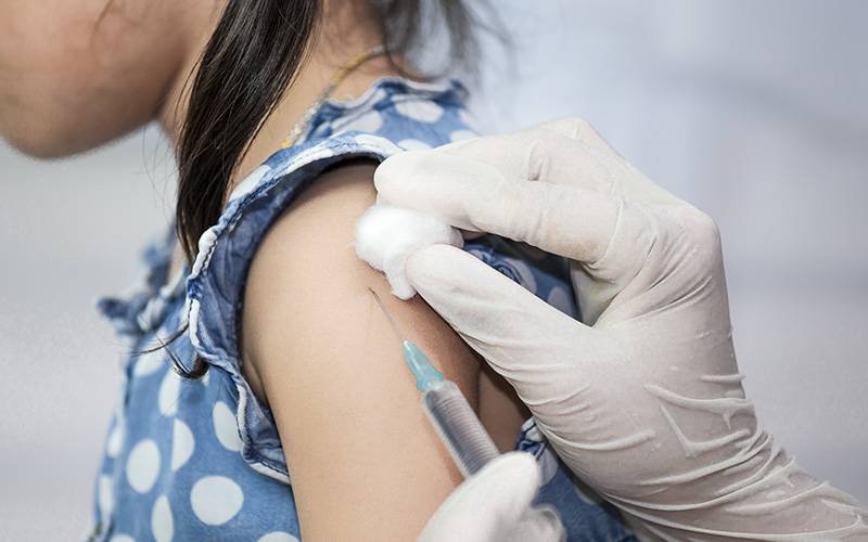 Crianças devem ser vacinadas para evitar novos surtos de doenças