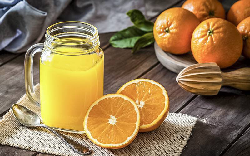 Sumo de laranja pode reduzir níveis de colesterol LDL