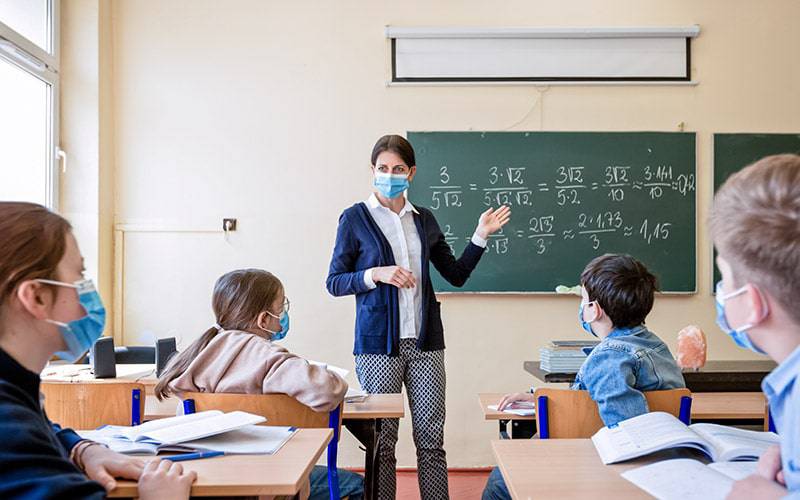 Comunidade escolar vai receber kit com máscaras sociais