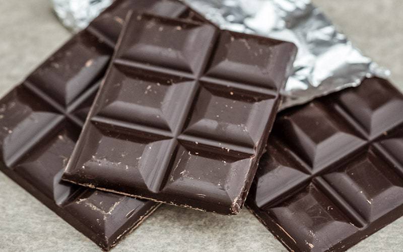 Consumo de chocolate promove vasos sanguíneos saudáveis