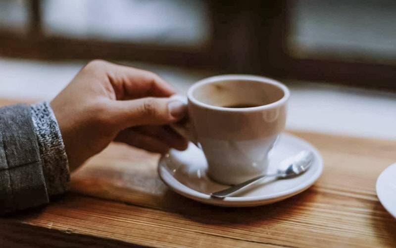 Café associado a melhor prognóstico de cancro colorretal
