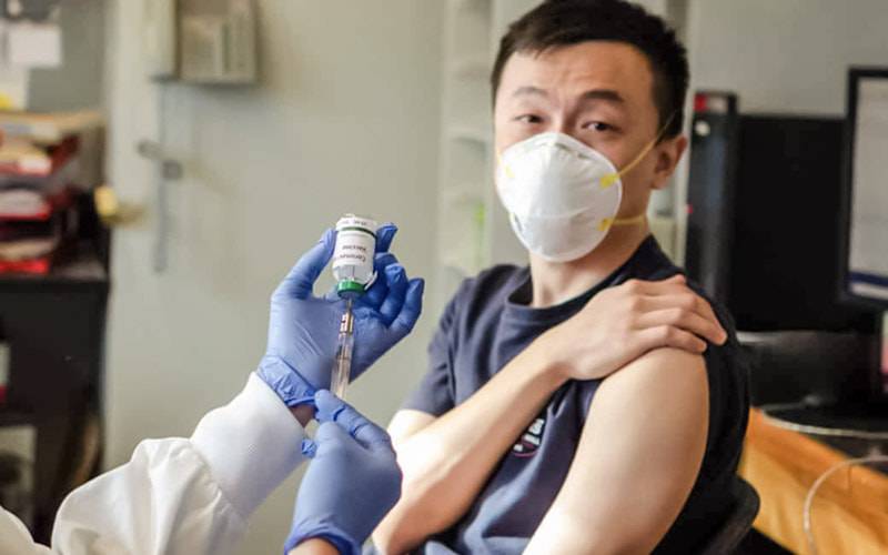 China pode lançar vacina para COVID-19 ainda este ano